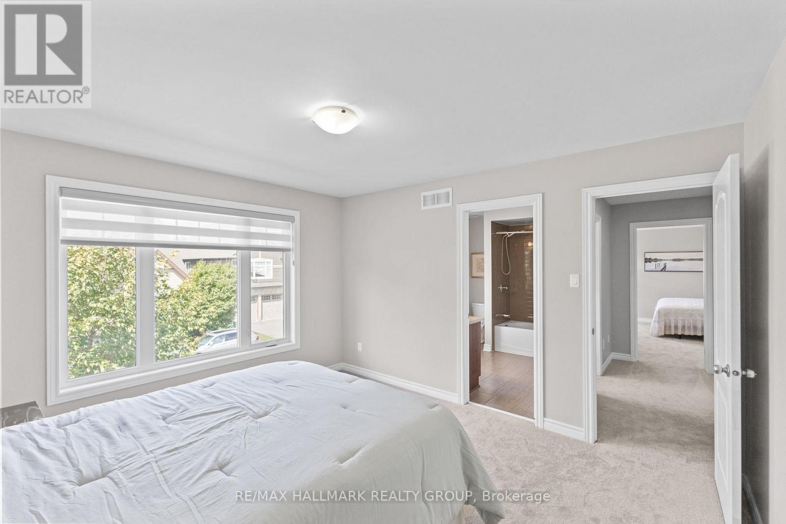 Photo 31 of 254 Gracewood Crescent, Ottawa ON