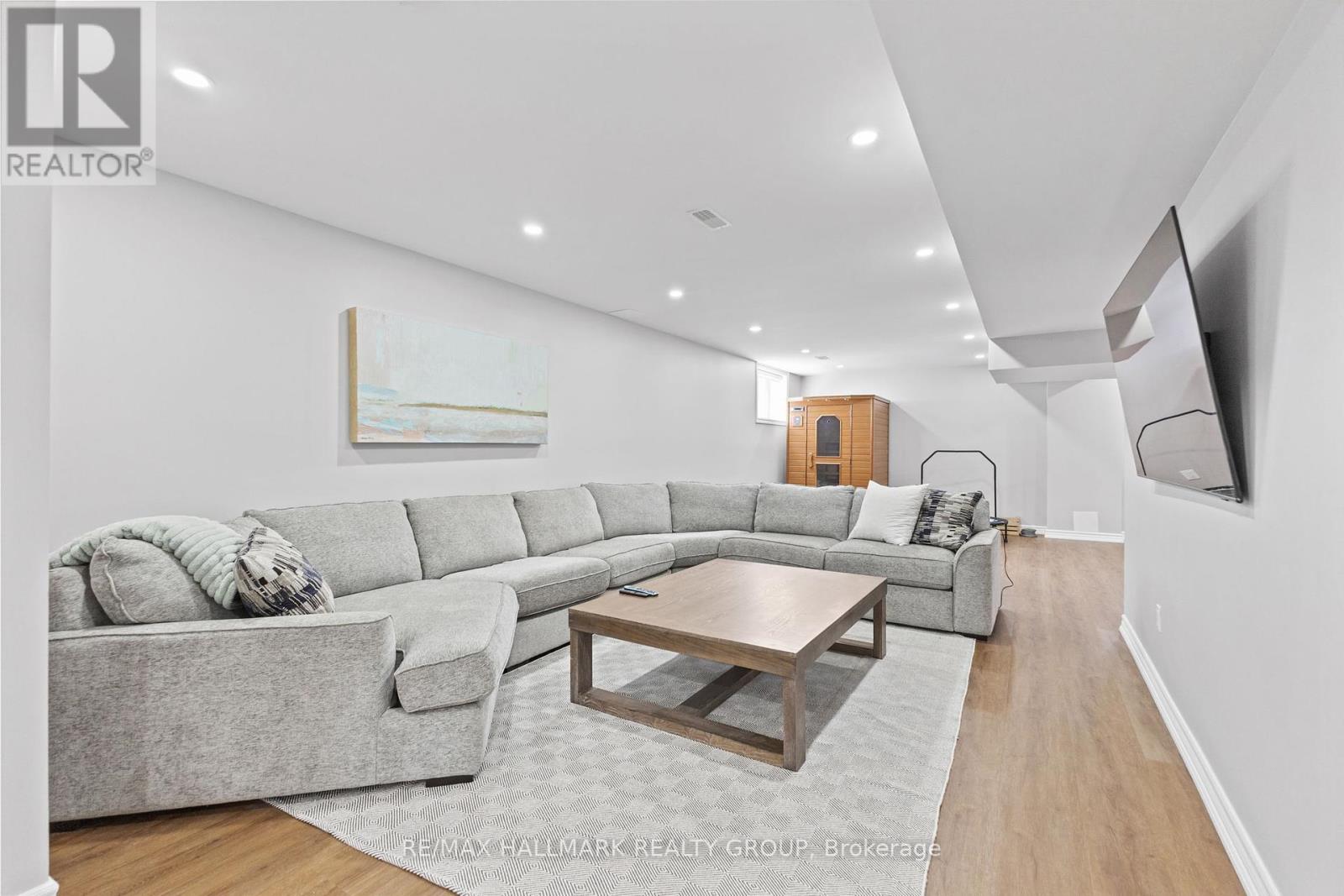 Photo 38 of 254 Gracewood Crescent, Ottawa ON