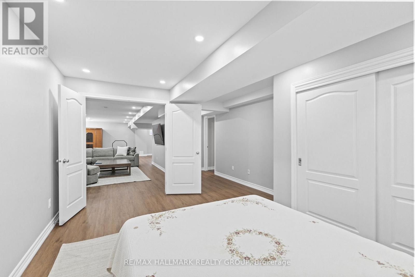 Photo 41 of 254 Gracewood Crescent, Ottawa ON