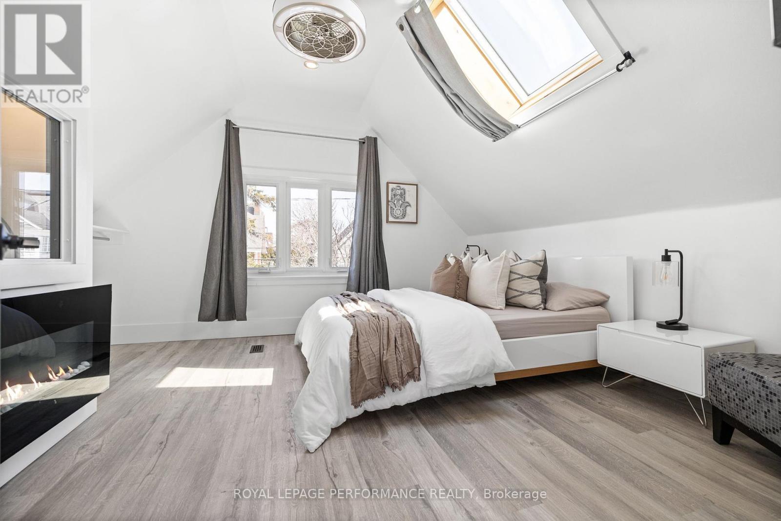 Photo 14 of 12 Sherbrooke Avenue, Ottawa ON