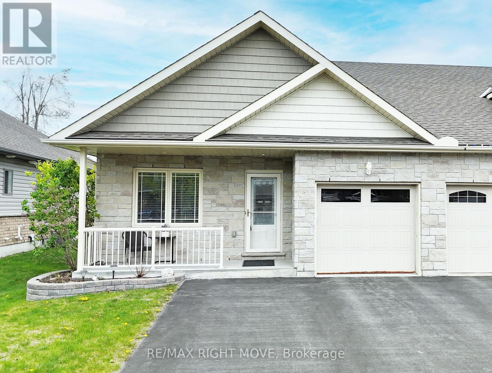 Photo 1 of 123 Lucy Lane, Orillia ON