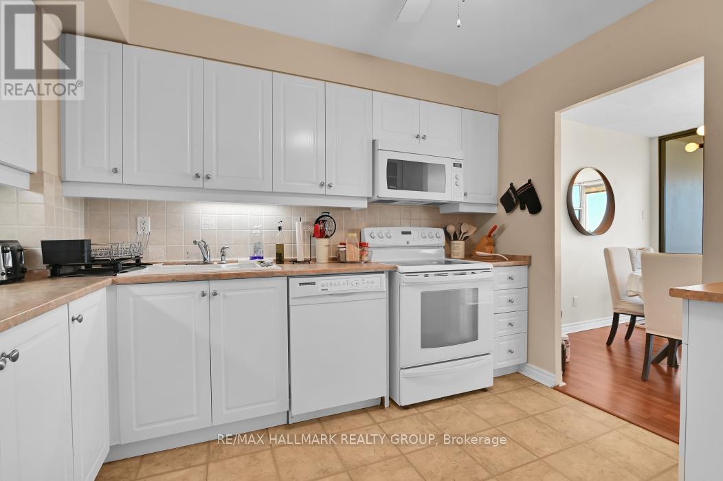 Photo 18 of 708 2760 Carousel Crescent, Ottawa ON