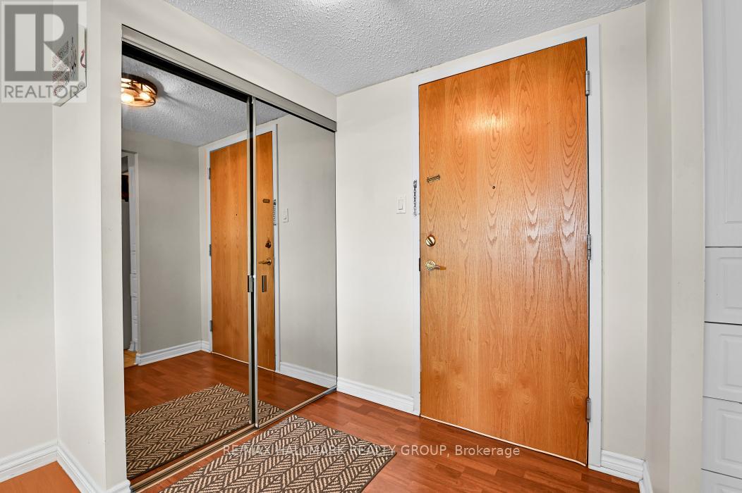 Photo 9 of 708 2760 Carousel Crescent, Ottawa ON