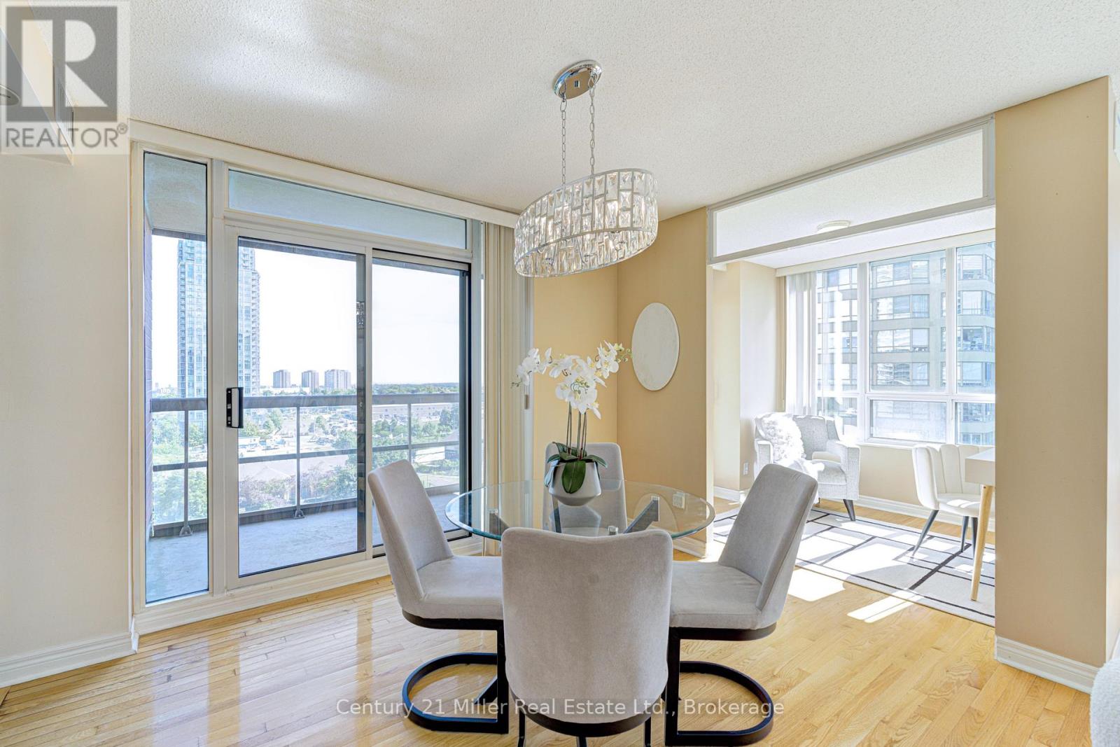Photo 10 of 1210 156 Enfield Place, Mississauga ON