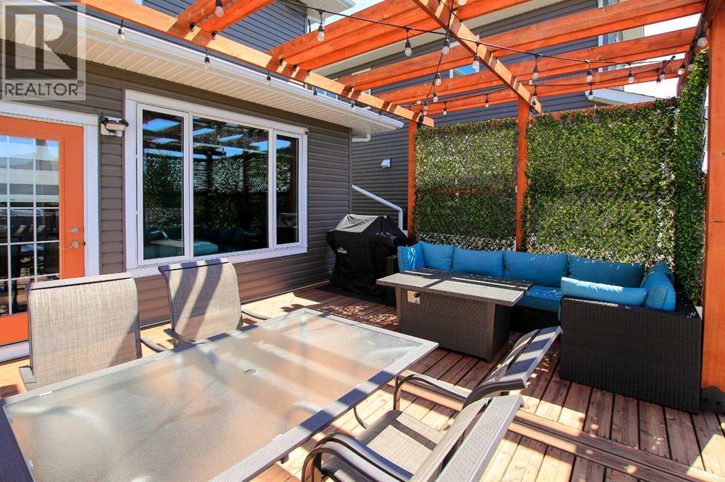 Photo 12 of 208 Van Slyke Way, Red Deer AB