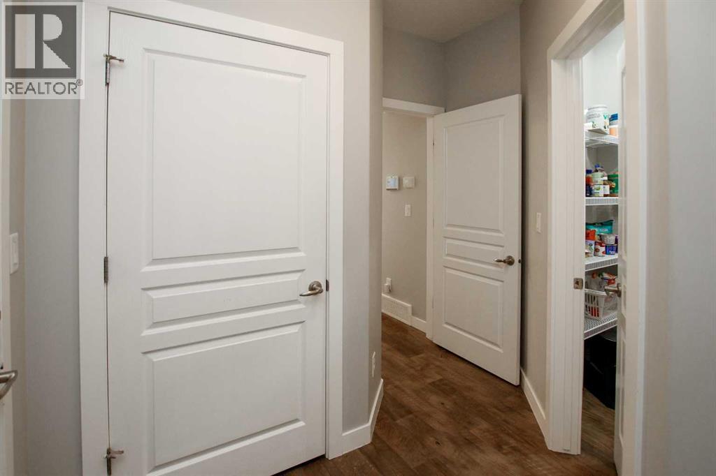 Photo 16 of 208 Van Slyke Way, Red Deer AB