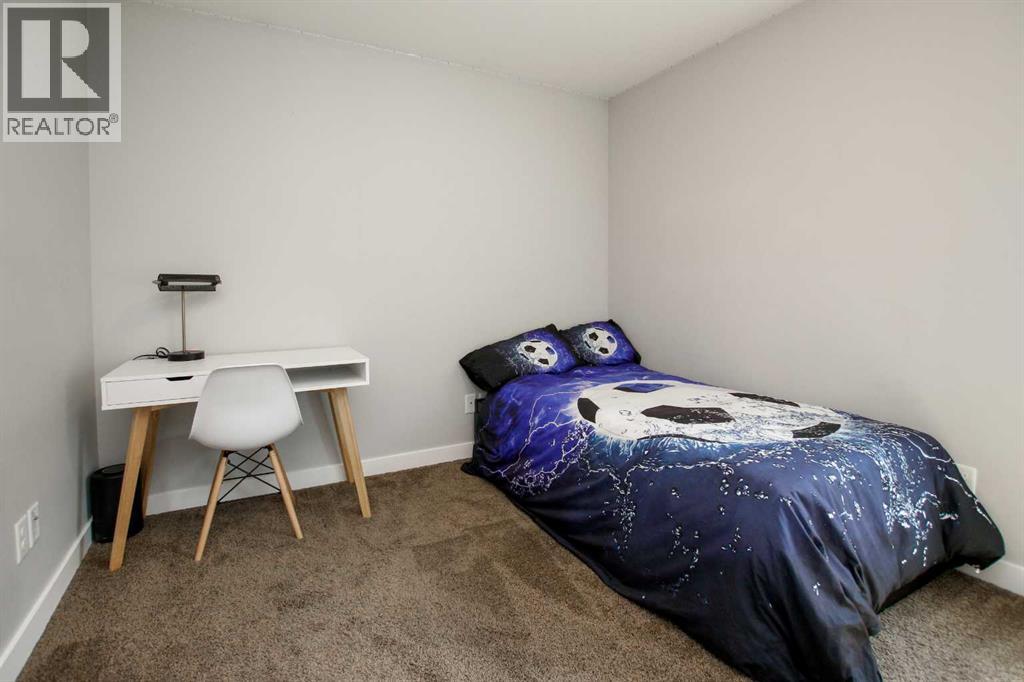 Photo 26 of 208 Van Slyke Way, Red Deer AB