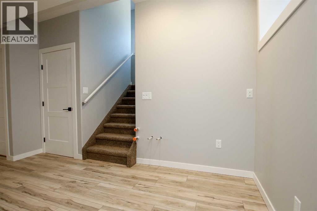 Photo 33 of 208 Van Slyke Way, Red Deer AB