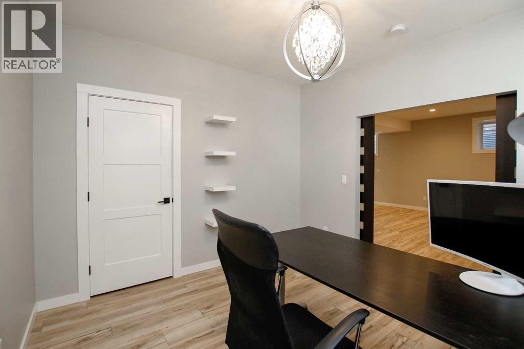 Photo 35 of 208 Van Slyke Way, Red Deer AB