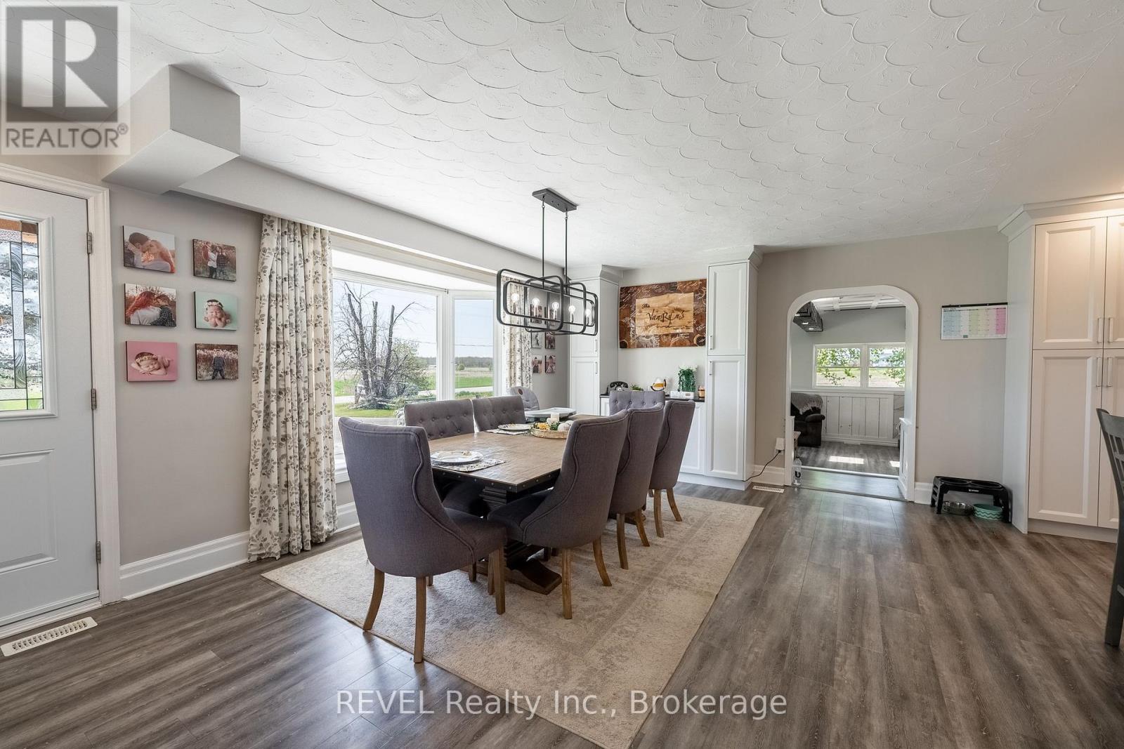 Photo 12 of 350 Kemp Road W, Grimsby ON