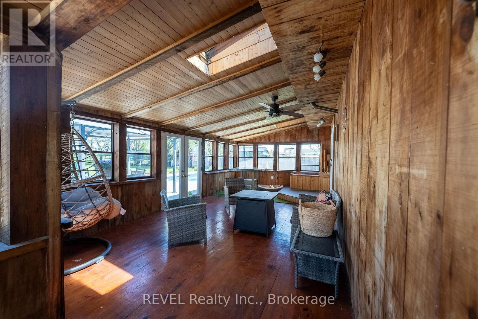 Photo 35 of 350 Kemp Road W, Grimsby ON