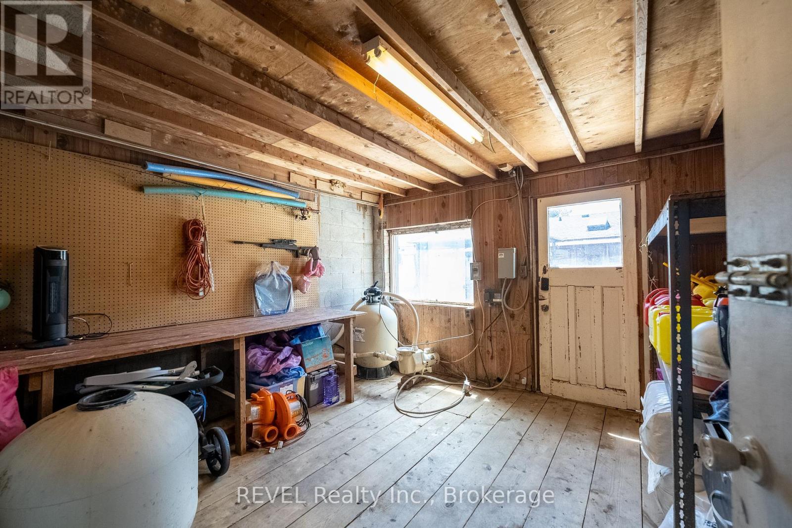 Photo 39 of 350 Kemp Road W, Grimsby ON