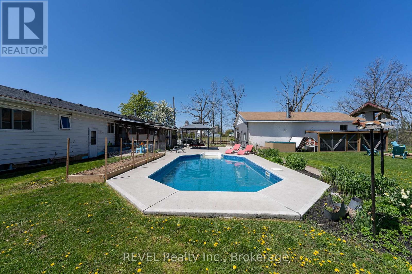 Photo 43 of 350 Kemp Road W, Grimsby ON