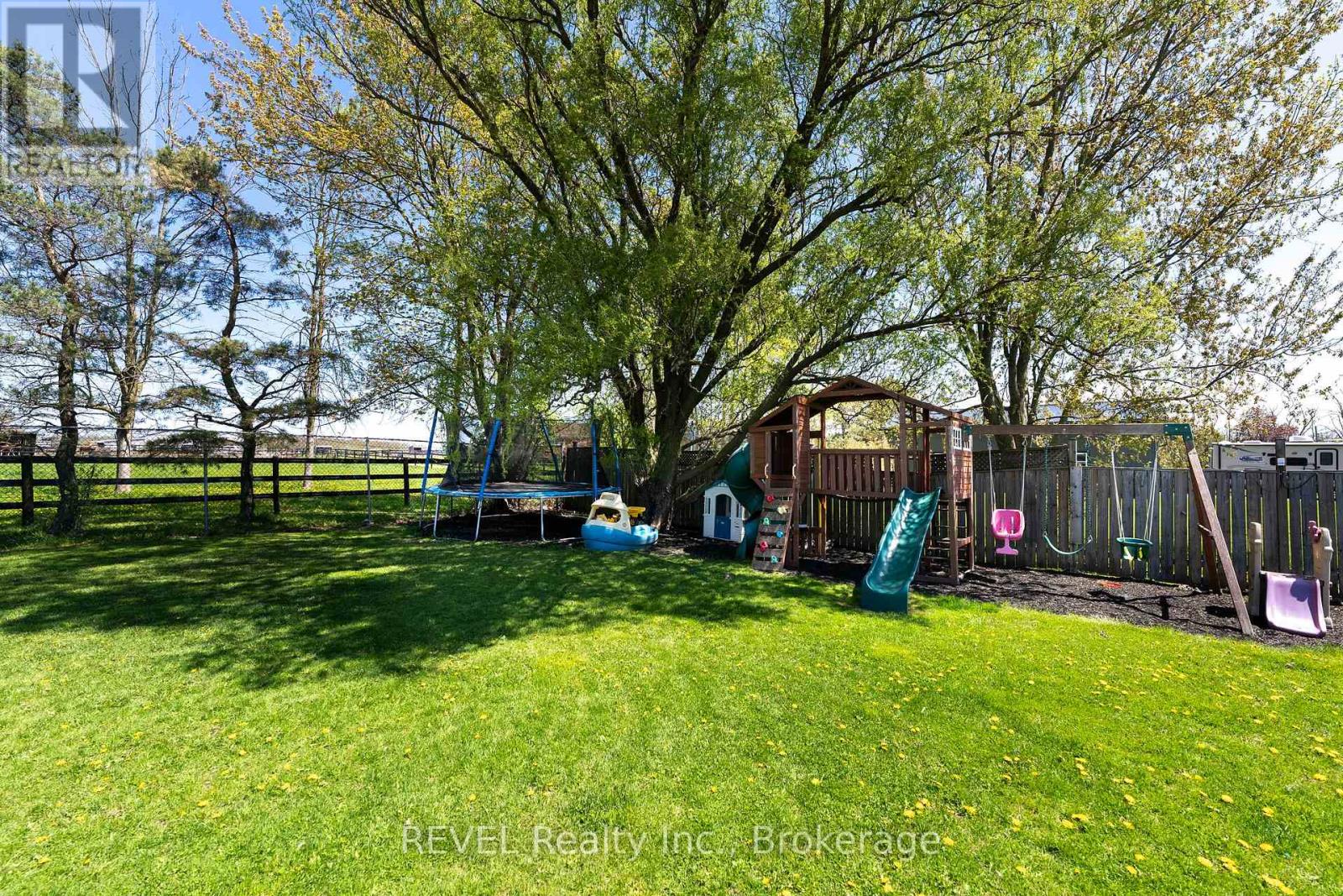 Photo 46 of 350 Kemp Road W, Grimsby ON