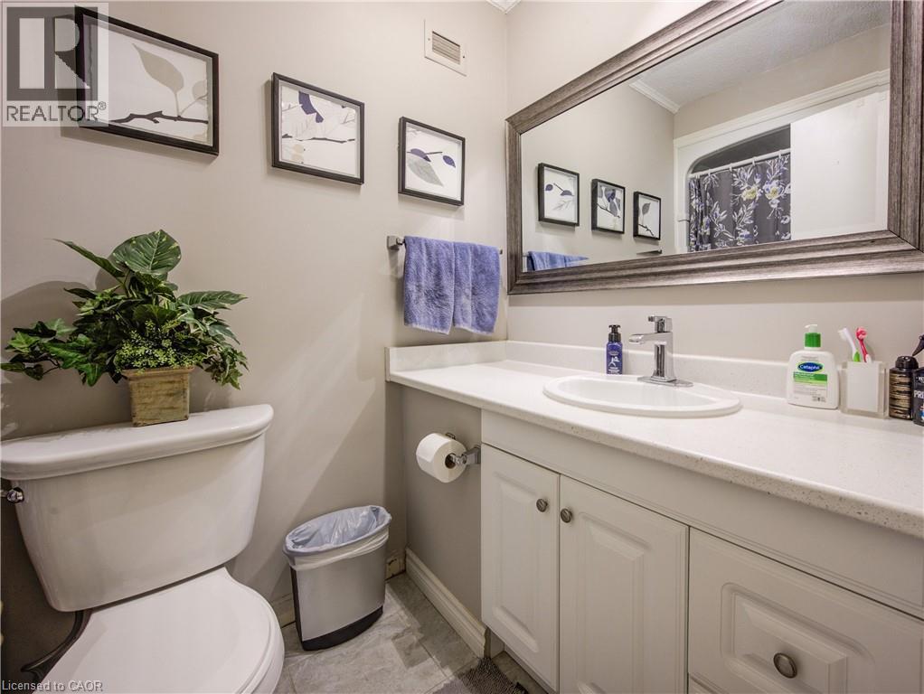 Photo 27 of 121 University Avenue E Unit 43, Waterloo ON