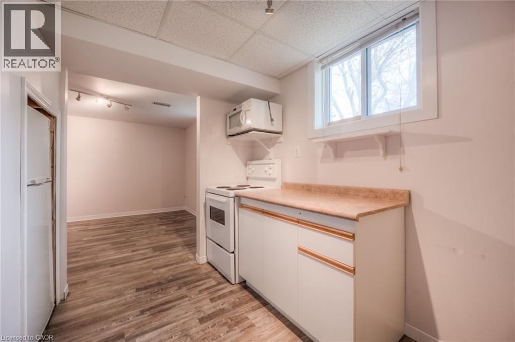 Photo 6 of 57 Kingswood Drive Unit Lower, Kitchener ON