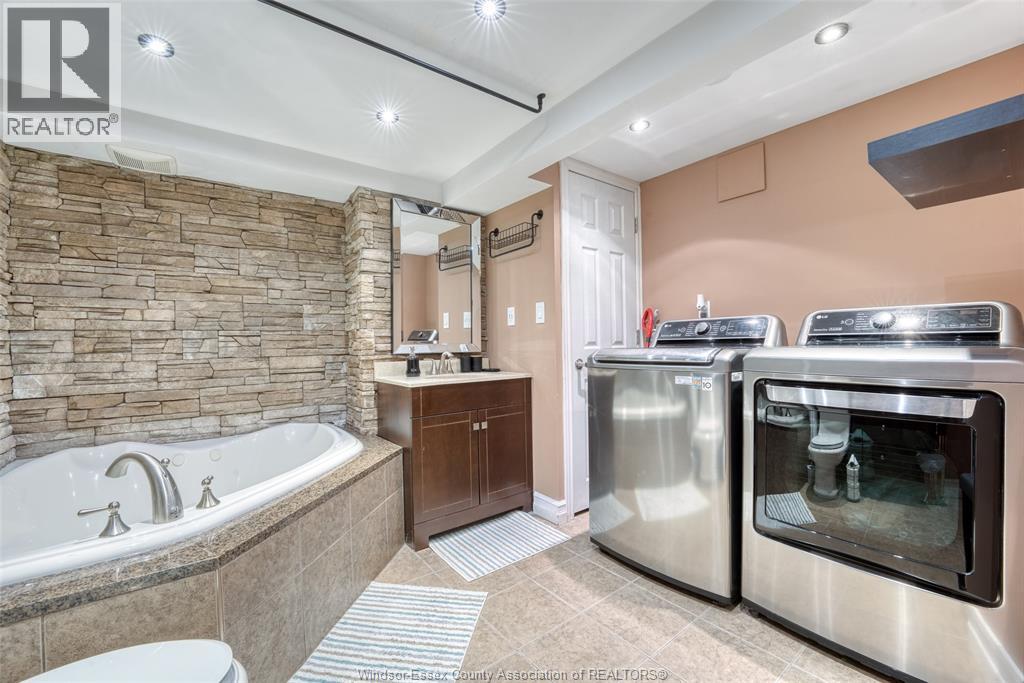 Photo 31 of 8297 Gregory Place, Windsor ON