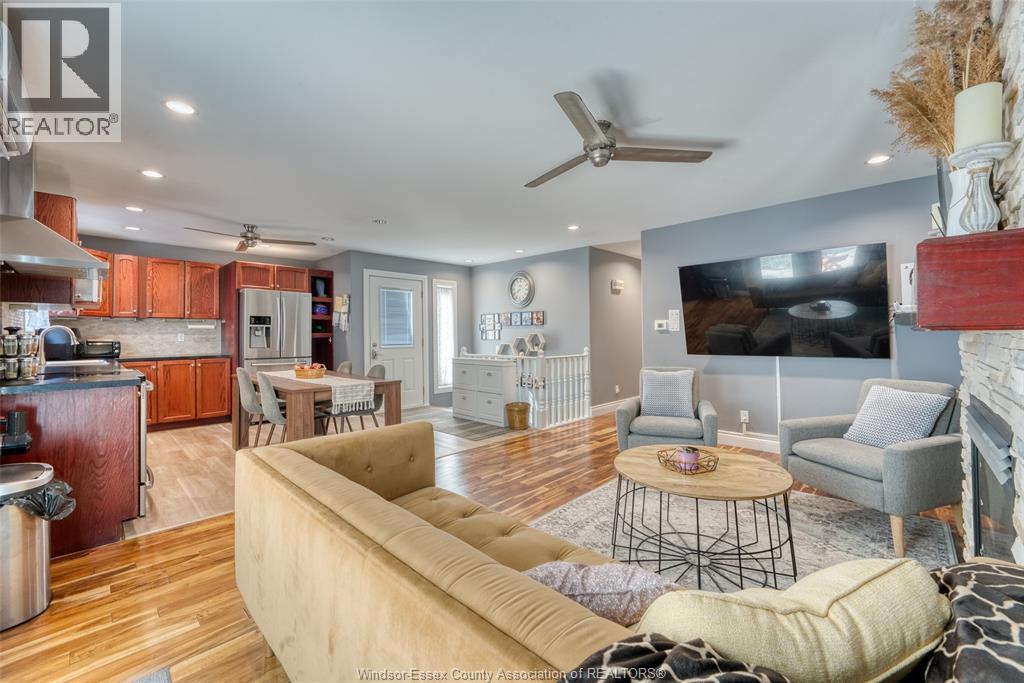 Photo 4 of 8297 Gregory Place, Windsor ON