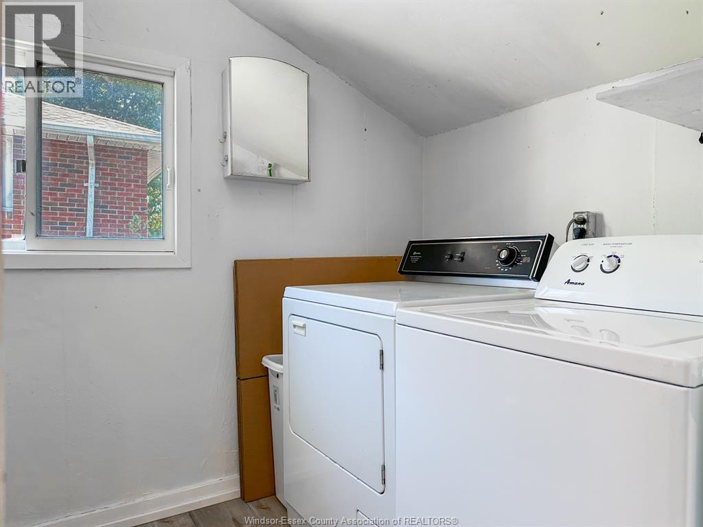 Photo 20 of 100 Wilson Avenue, Essex ON