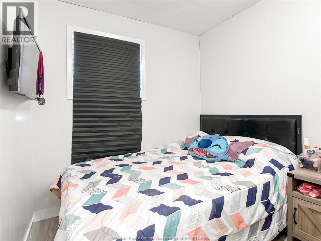 Photo 7 of 100 Wilson Avenue, Essex ON