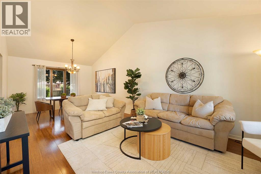 Photo 12 of 34 Cherrywood Avenue, Leamington ON
