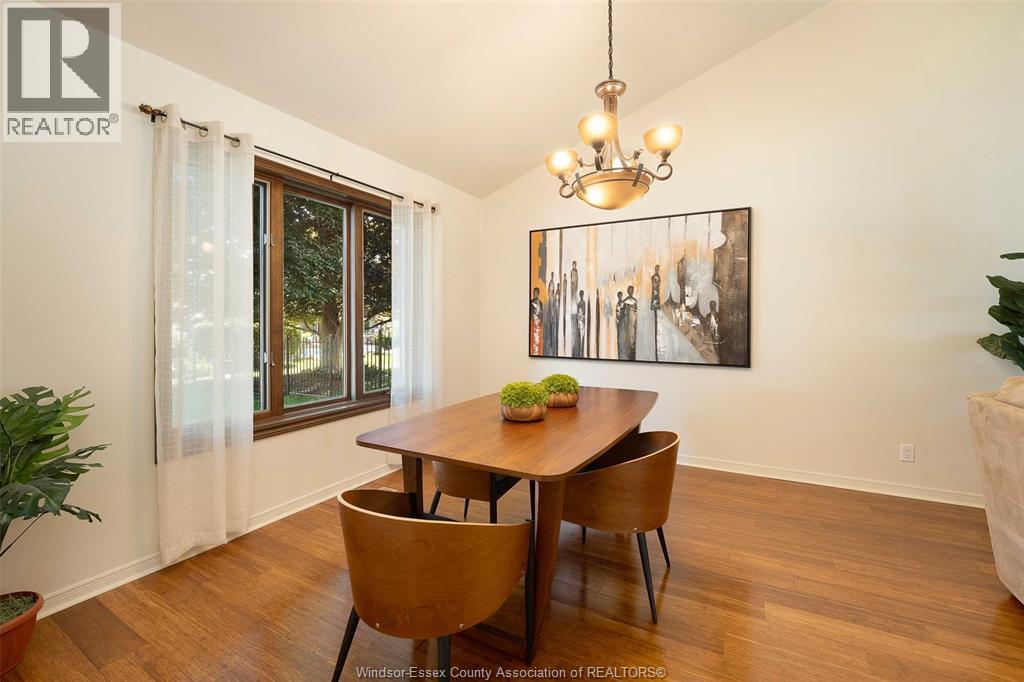 Photo 16 of 34 Cherrywood Avenue, Leamington ON