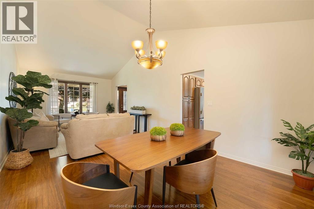 Photo 17 of 34 Cherrywood Avenue, Leamington ON
