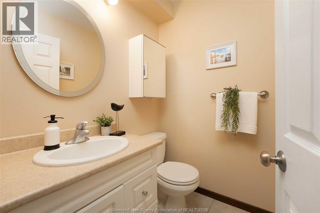 Photo 27 of 34 Cherrywood Avenue, Leamington ON