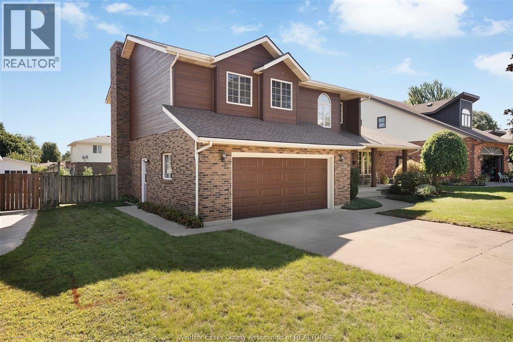 Photo 3 of 34 Cherrywood Avenue, Leamington ON