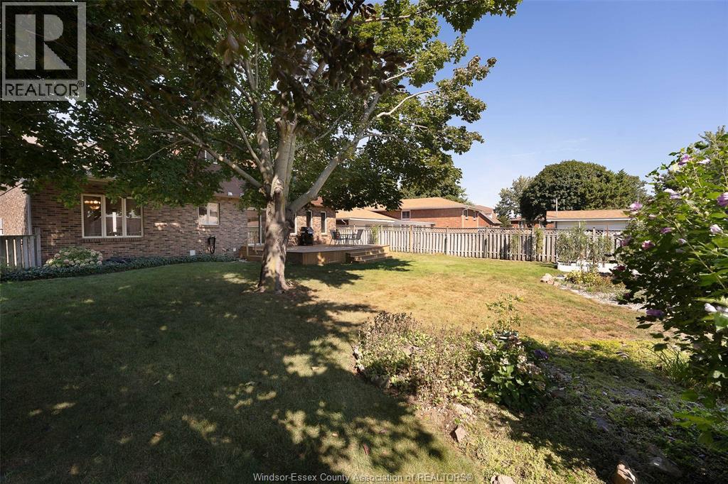 Photo 7 of 34 Cherrywood Avenue, Leamington ON
