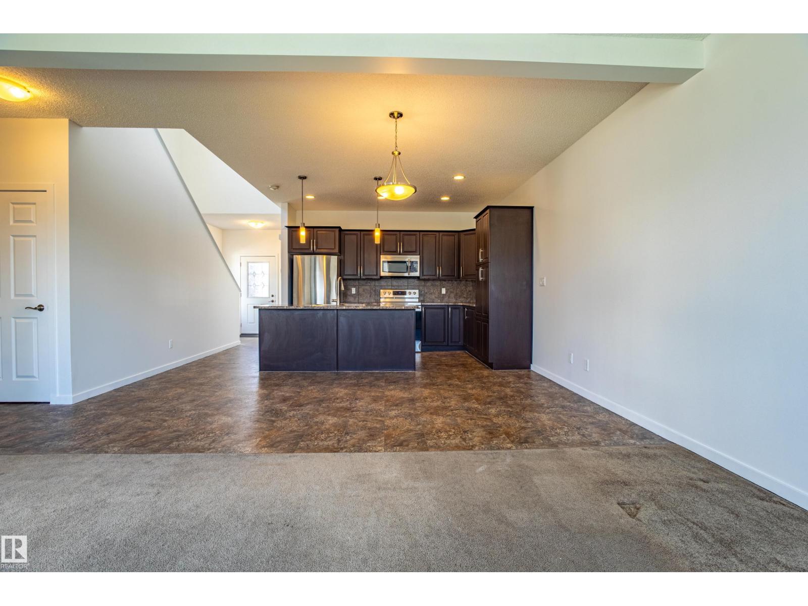 Photo 12 of 4062 Alexander Wy Sw, Edmonton AB