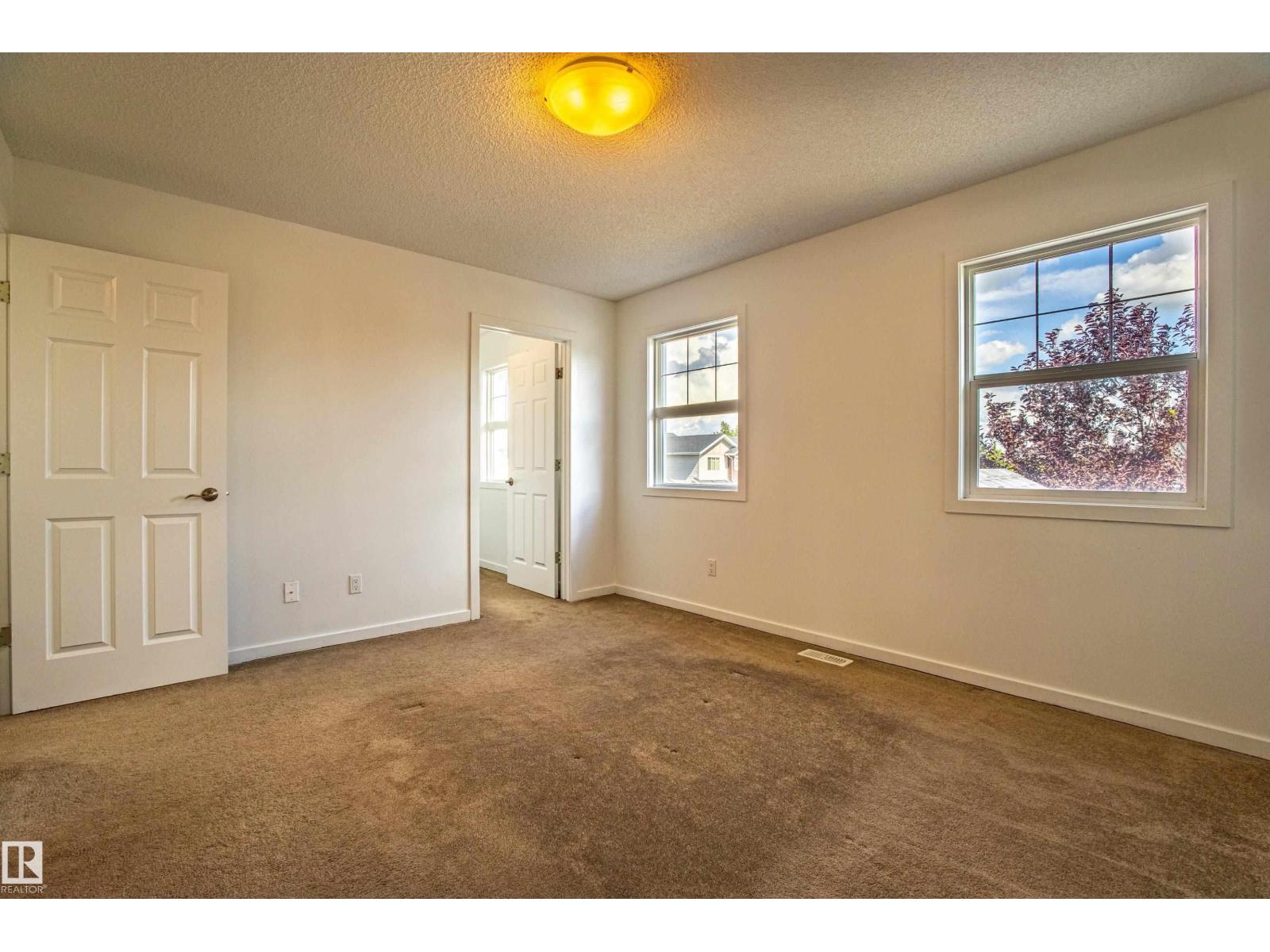Photo 25 of 4062 Alexander Wy Sw, Edmonton AB