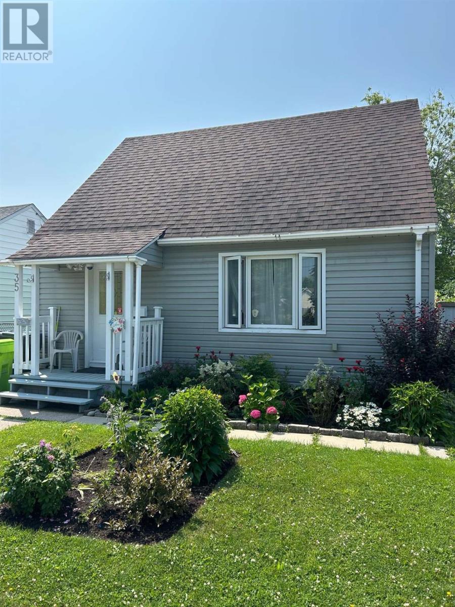 Photo 1 of 35 Montgomery Ave, Sault Ste Marie ON