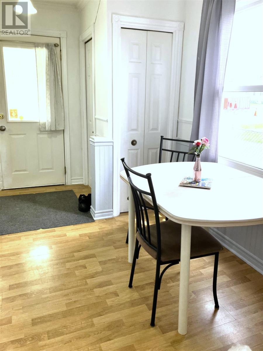 Photo 12 of 35 Montgomery Ave, Sault Ste Marie ON