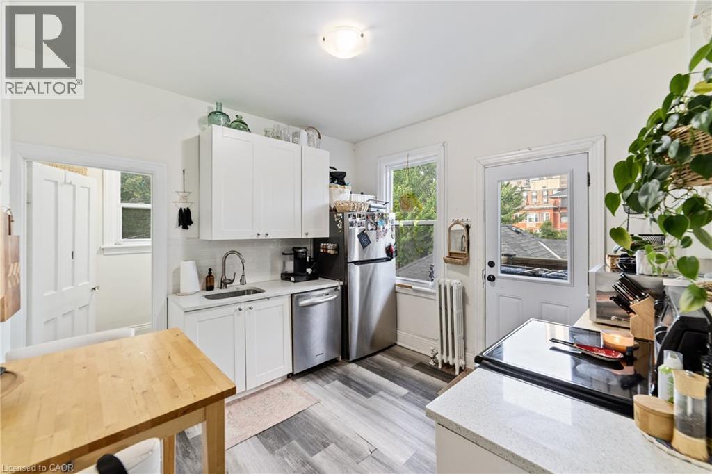 Photo 23 of 188 S Caroline Street S, Hamilton ON