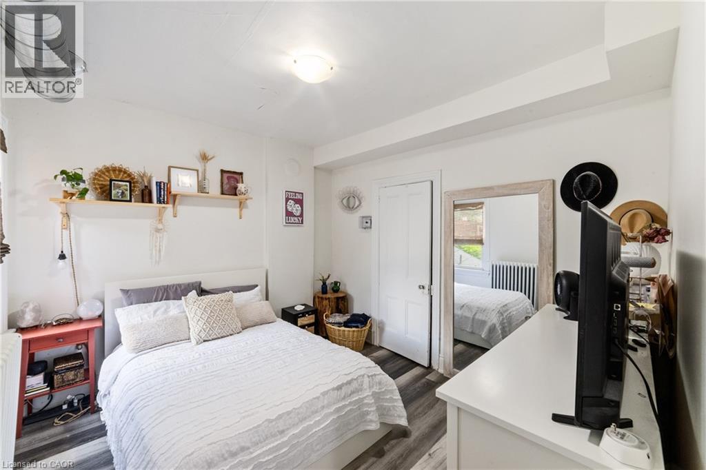Photo 27 of 188 S Caroline Street S, Hamilton ON