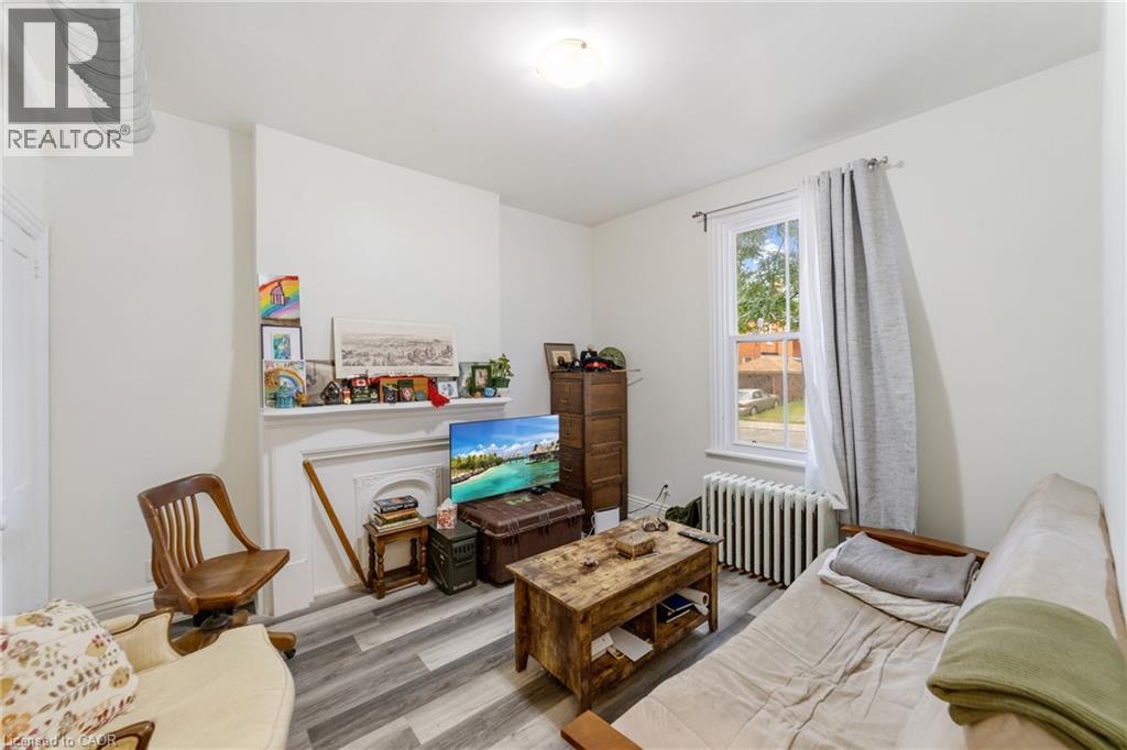 Photo 8 of 188 S Caroline Street S, Hamilton ON