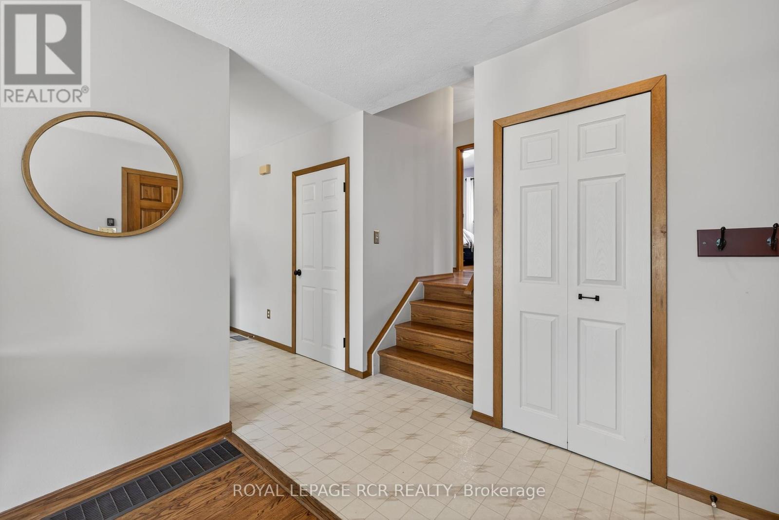 Photo 10 of 217 Zina Street, Orangeville ON