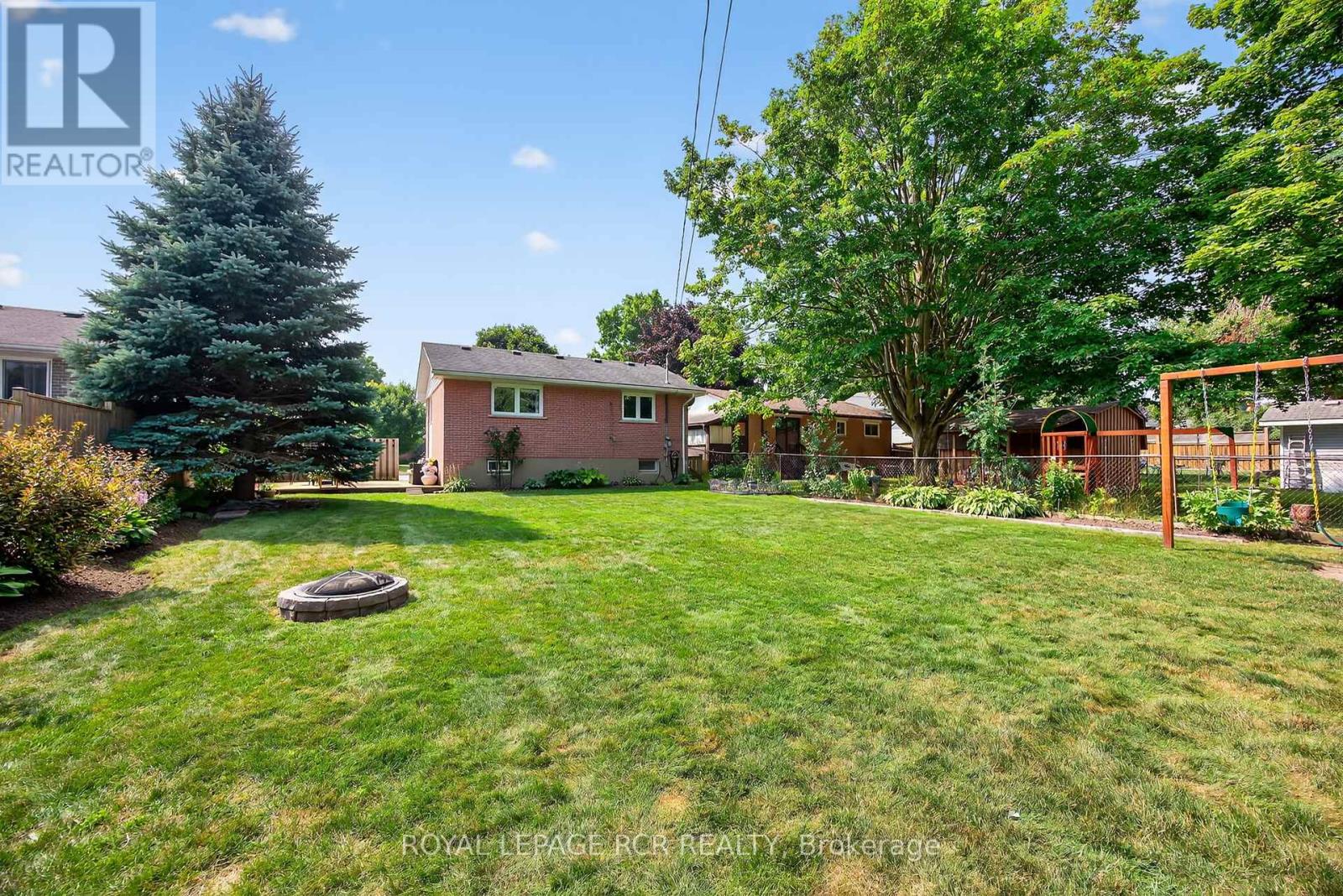 Photo 25 of 217 Zina Street, Orangeville ON