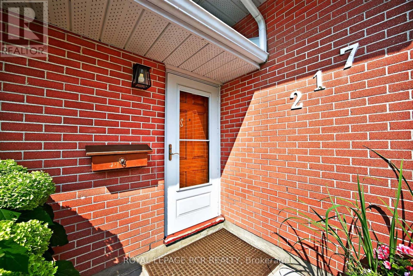 Photo 3 of 217 Zina Street, Orangeville ON