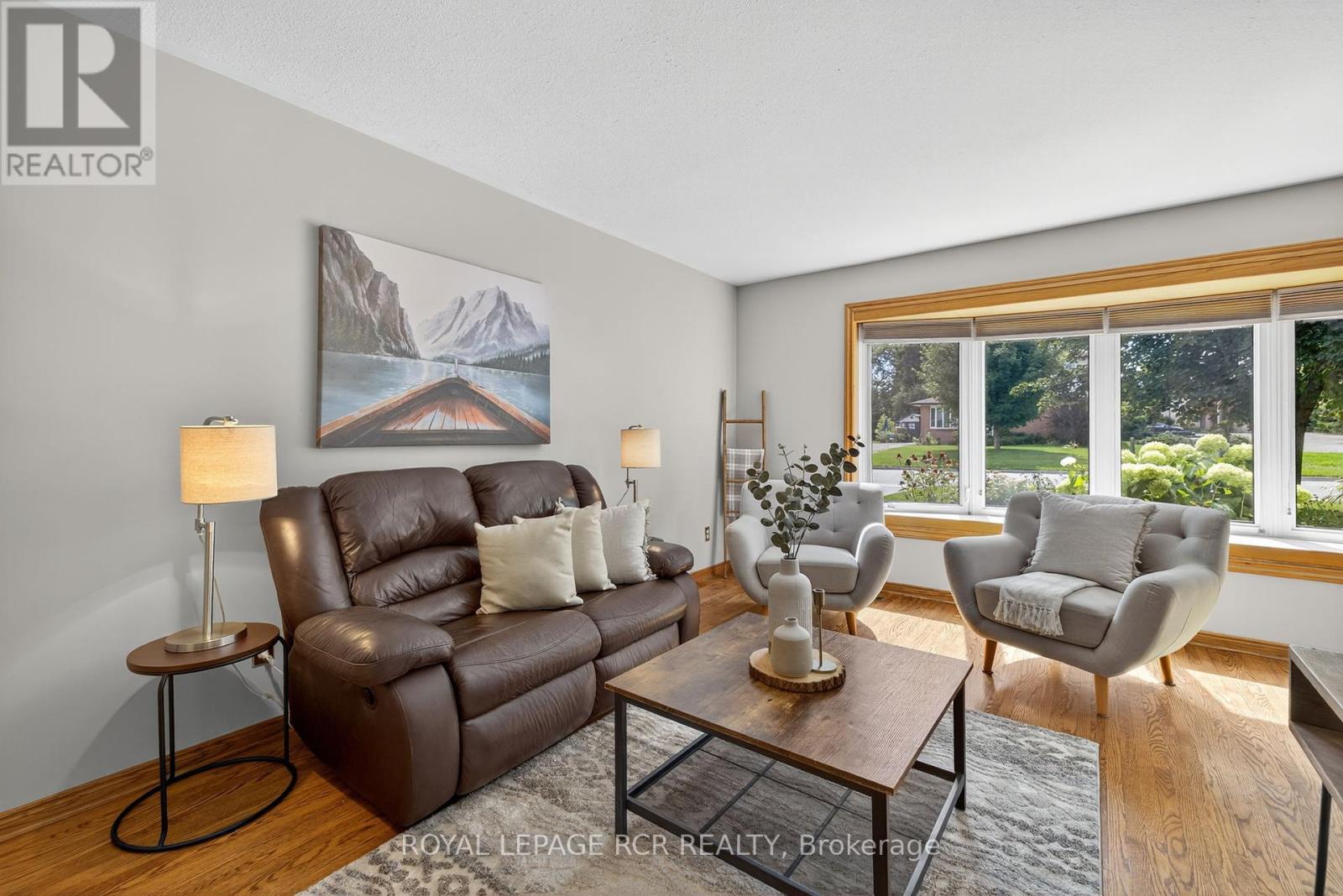 Photo 4 of 217 Zina Street, Orangeville ON