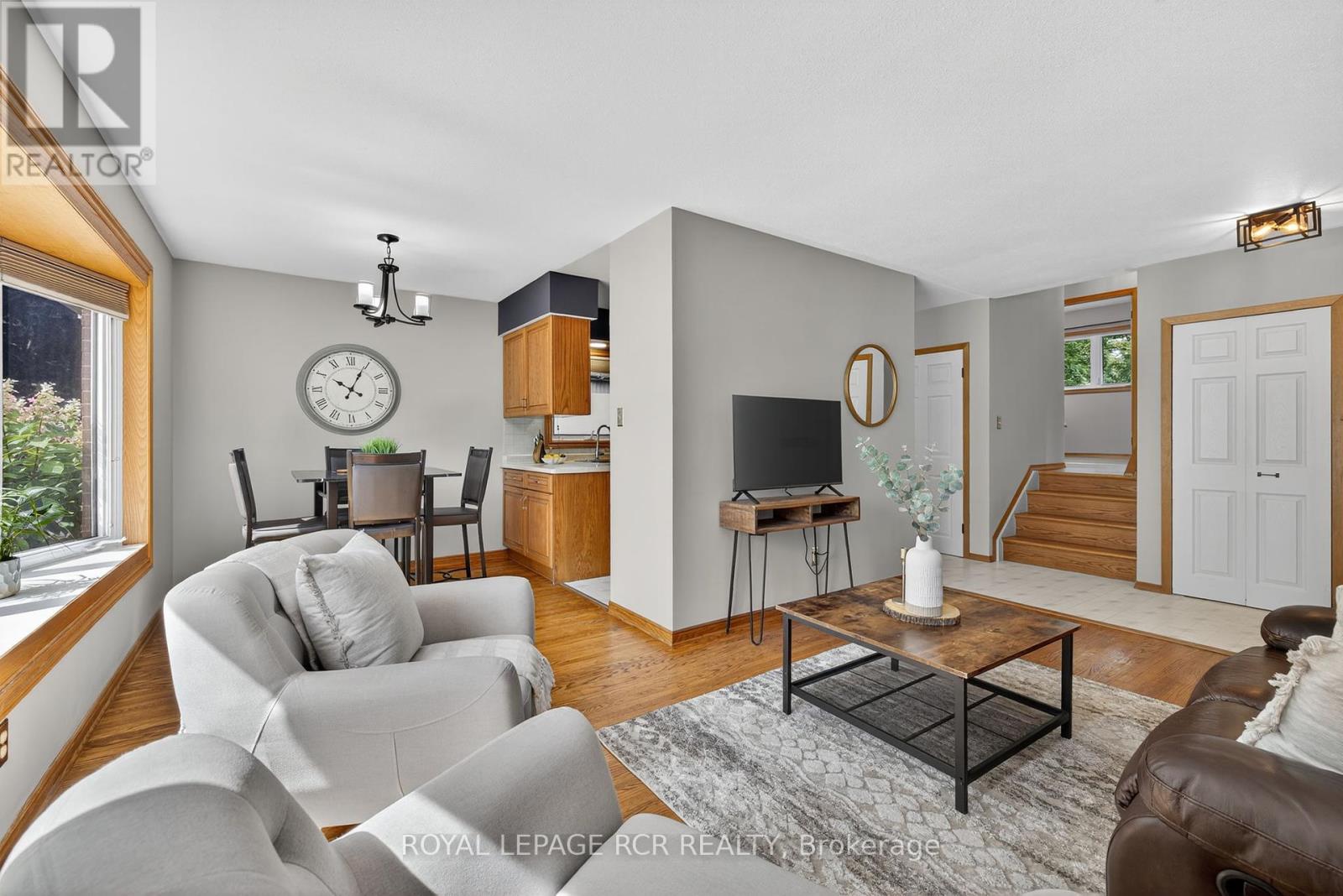 Photo 6 of 217 Zina Street, Orangeville ON
