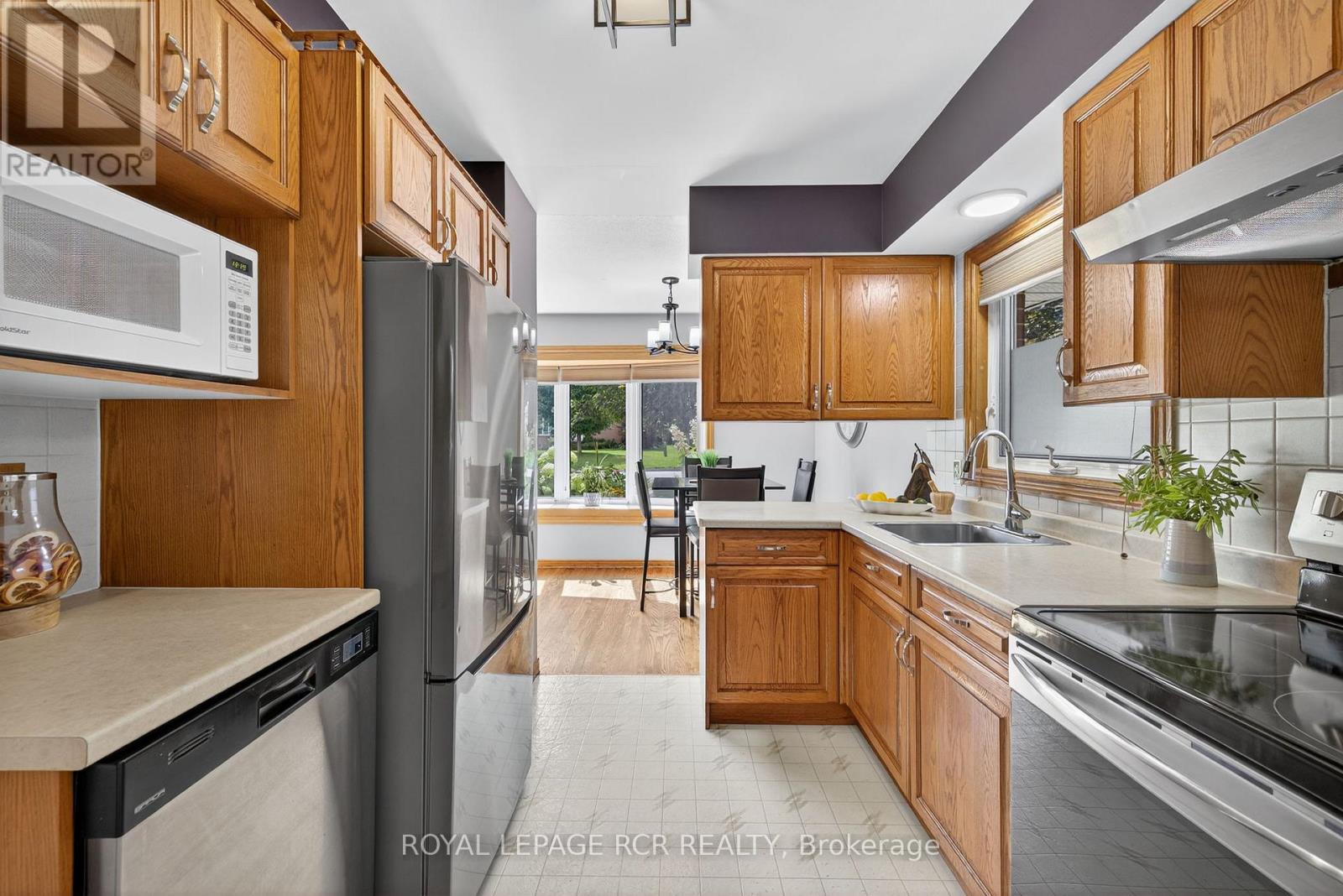 Photo 8 of 217 Zina Street, Orangeville ON