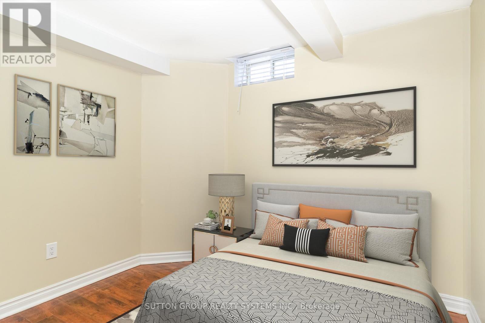 Photo 10 of Lower 8 Poplar Plains Road, Brampton ON