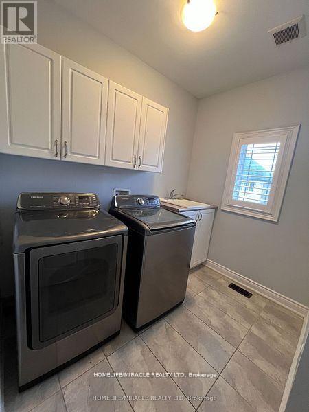 Photo 20 of 8 Arda Crescent, Brampton ON