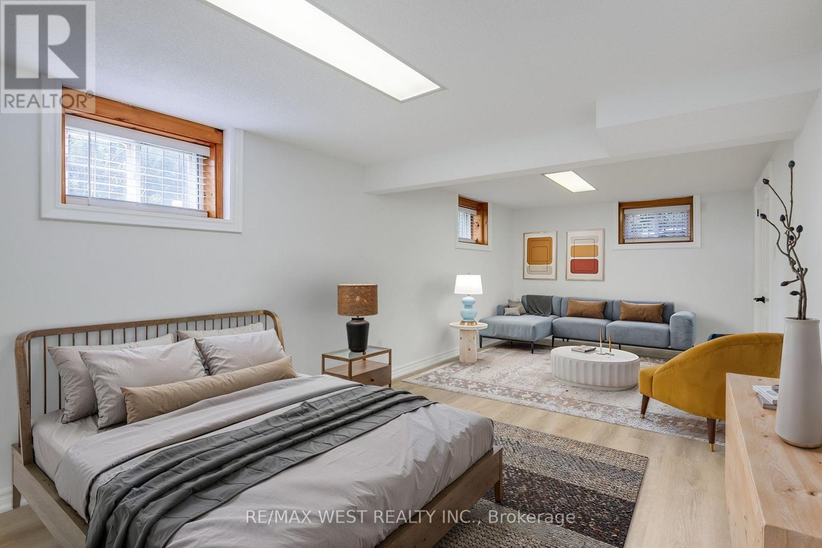 Photo 29 of 50 Larchmere Avenue, Toronto ON