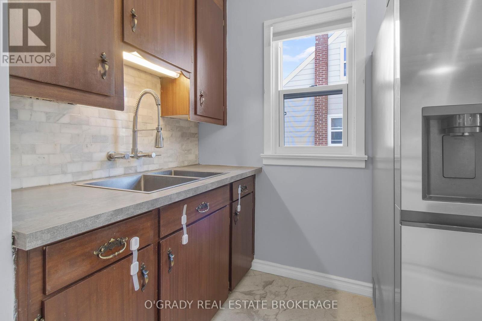 Photo 12 of 573 Edward Street, Prescott ON