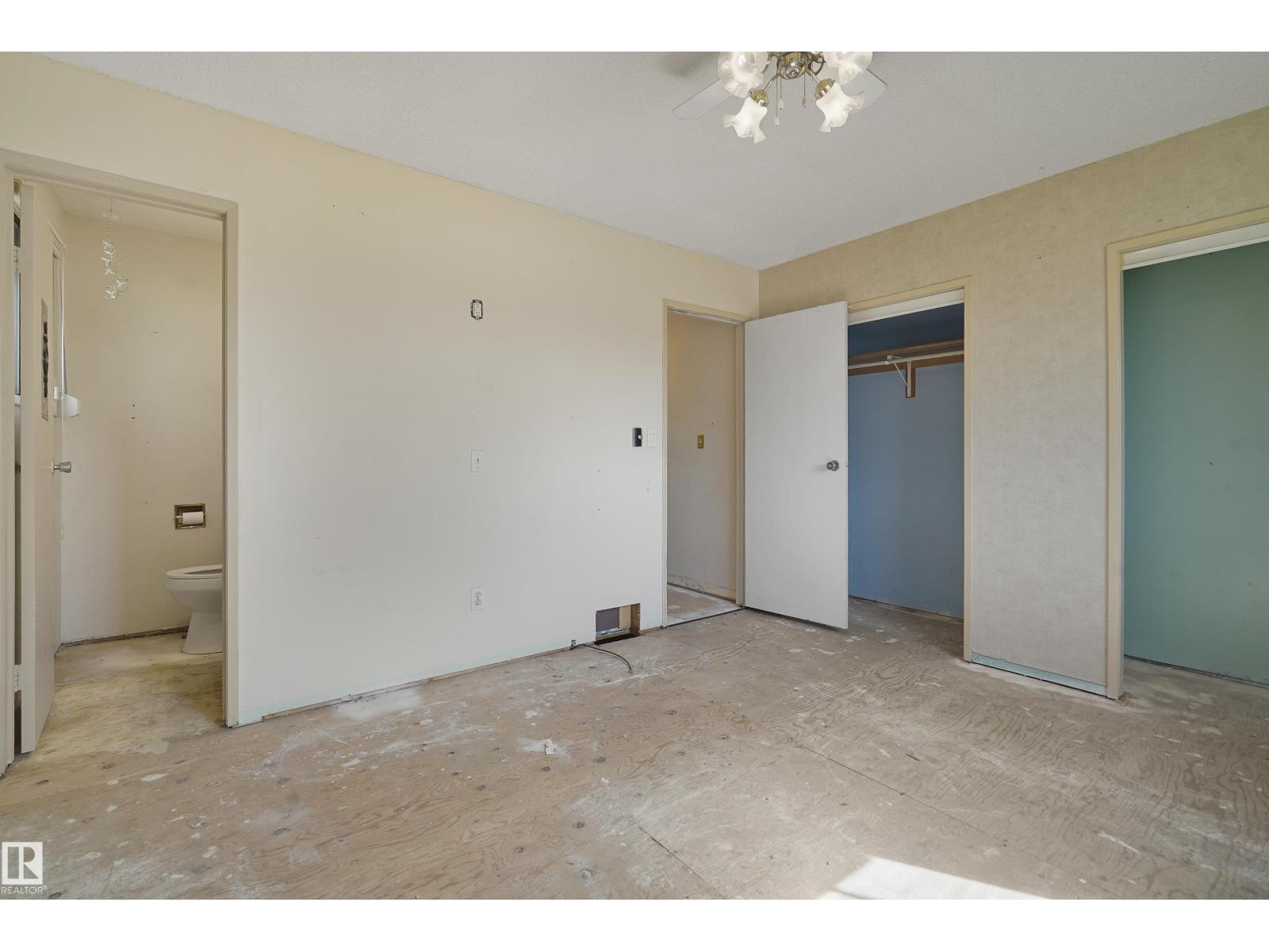 Photo 18 of 6222 11 Av Nw, Edmonton AB