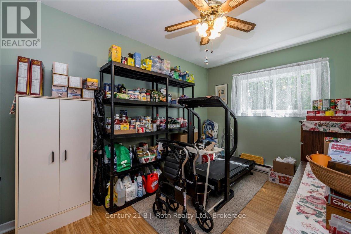 Photo 19 of 14 Meadows Lane, Tiny ON