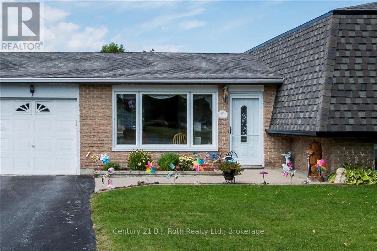 Photo 30 of 14 Meadows Lane, Tiny ON